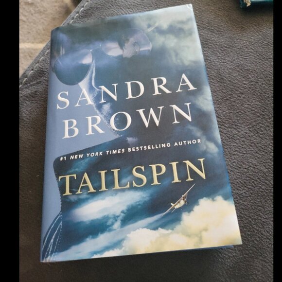 Other - Tailspin by Sandra Brown. Book